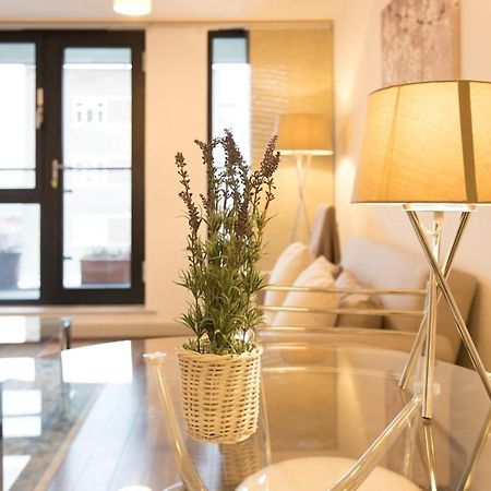 Beautiful 2 Bedroom Property In Borough ลอนดอน ภายนอก รูปภาพ