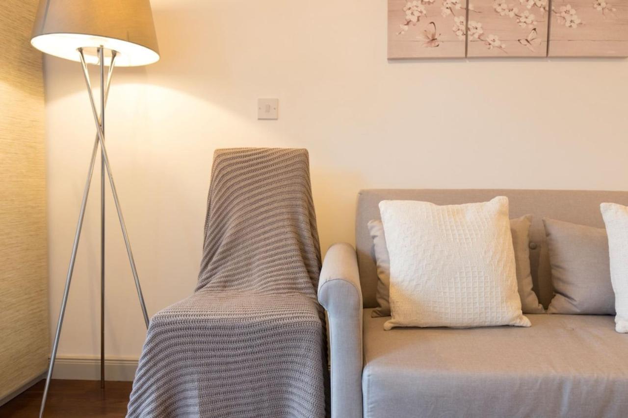 Beautiful 2 Bedroom Property In Borough ลอนดอน ภายนอก รูปภาพ