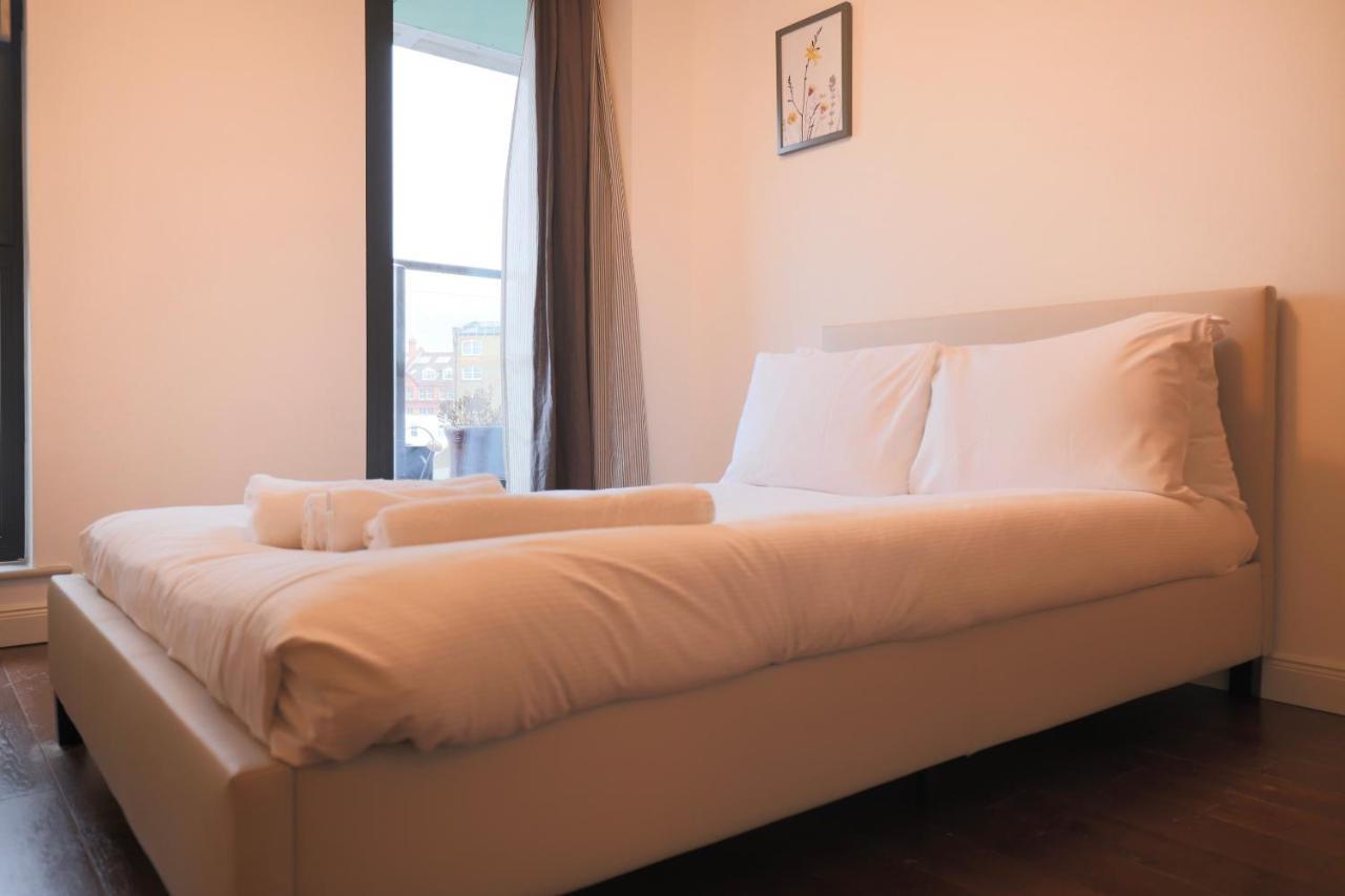 Beautiful 2 Bedroom Property In Borough ลอนดอน ภายนอก รูปภาพ